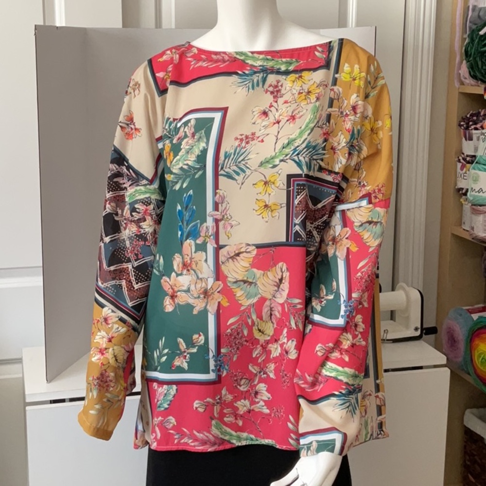 Suzanne Betro Brand Floral Multicolor Women's Top